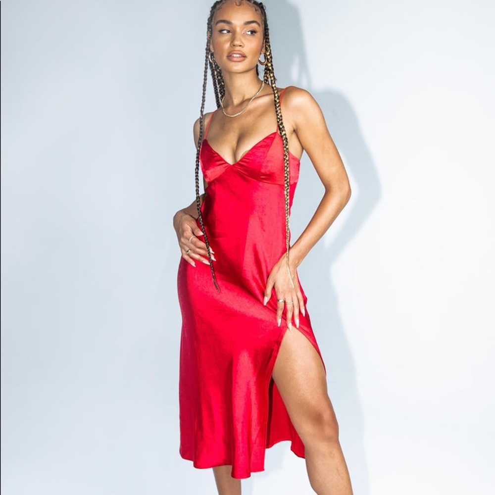 Allou Midi Dress Red Princess Polly